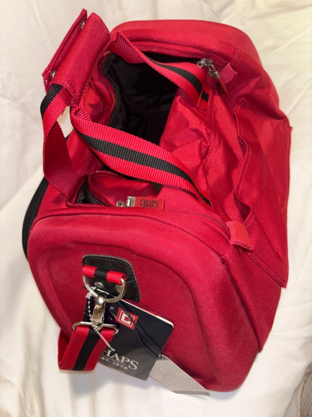 Chaps Red Weekend Convertible Duffel - Picture 4 of 9